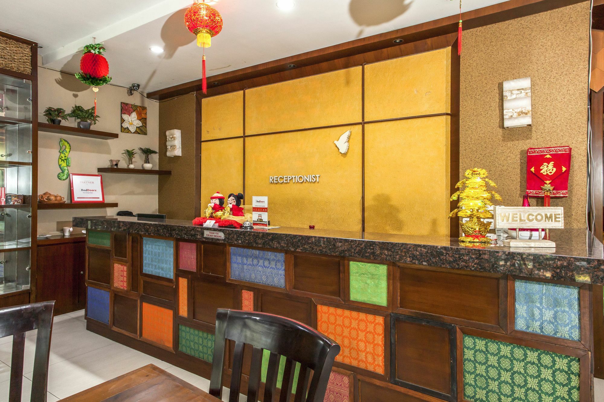 Hotel Super Oyo Flagship 91863 Metro House Surabaya Exterior foto